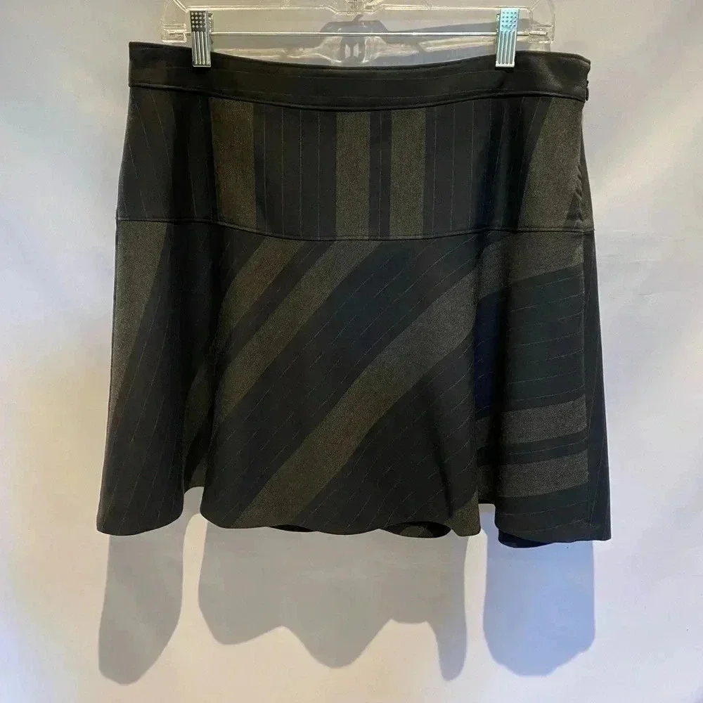 Banana Republic fit and flare skirt 12